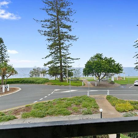 Beachwood At Margate Beach Apartamento Redcliffe Exterior foto